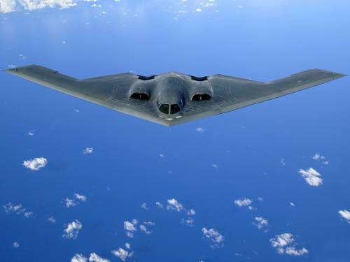 Стратегический бомбардировщик B-2